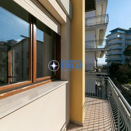Condominio Carnelos Lido di Jesolo Exterior foto