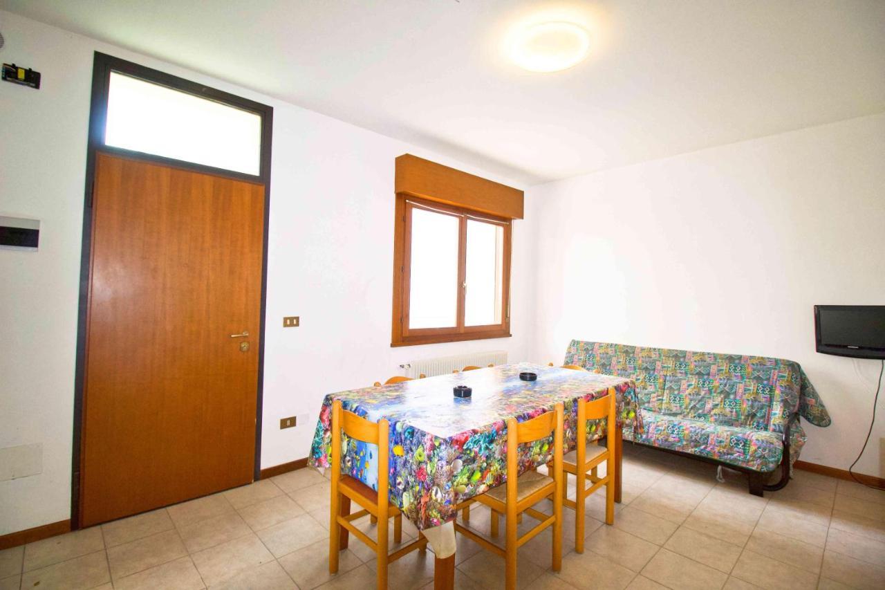 Condominio Carnelos Lido di Jesolo Exterior foto
