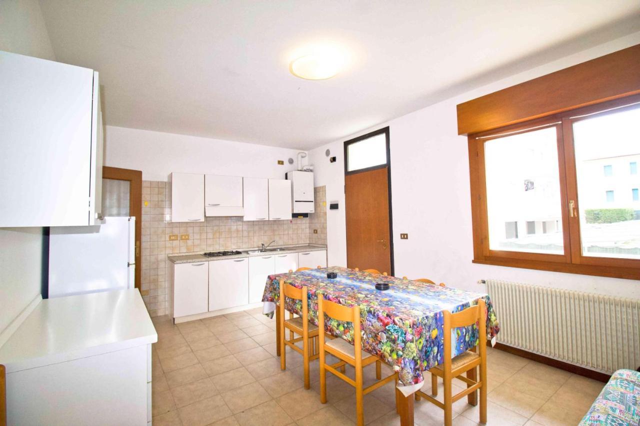 Condominio Carnelos Lido di Jesolo Exterior foto