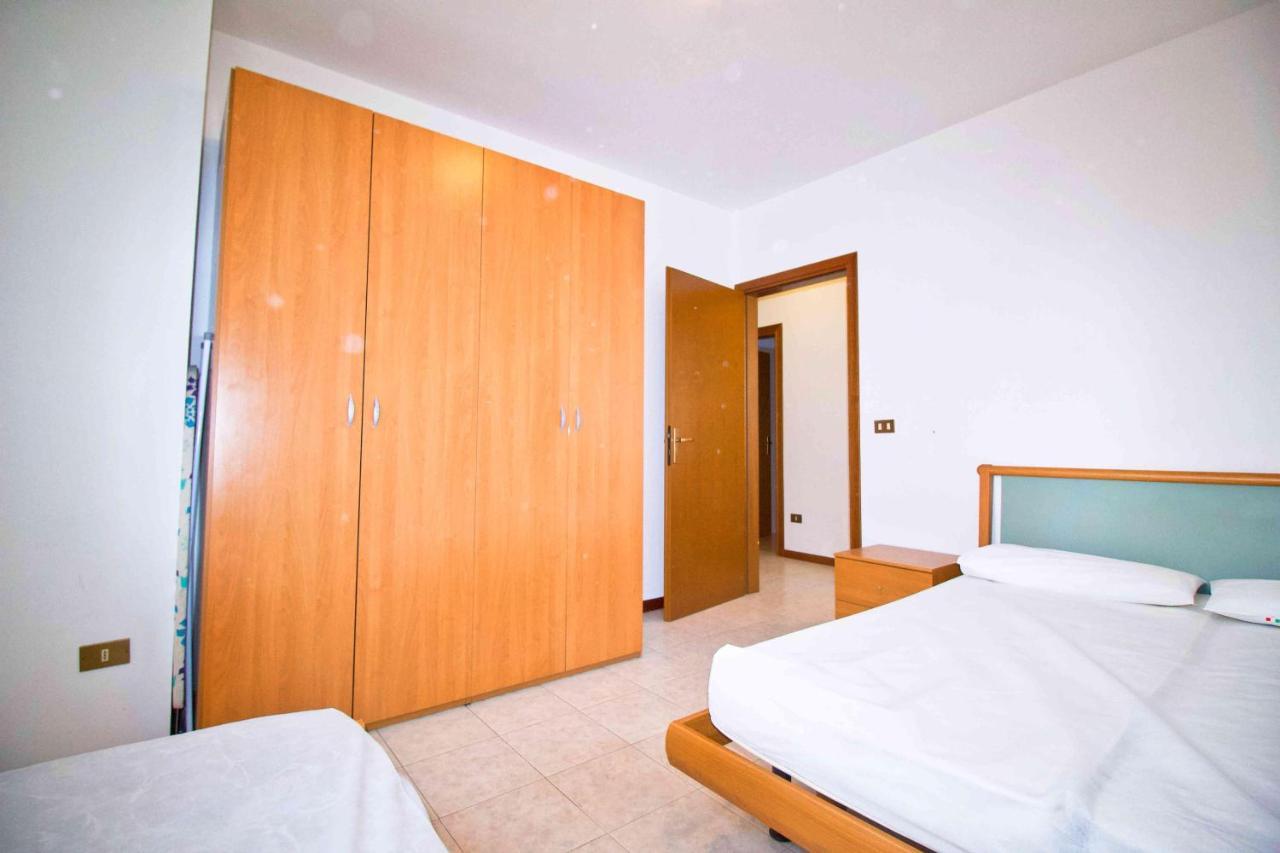Condominio Carnelos Lido di Jesolo Exterior foto