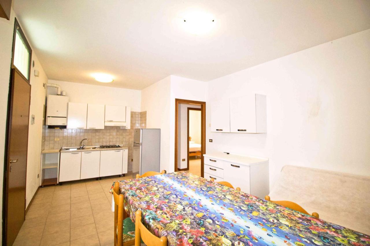 Condominio Carnelos Lido di Jesolo Exterior foto