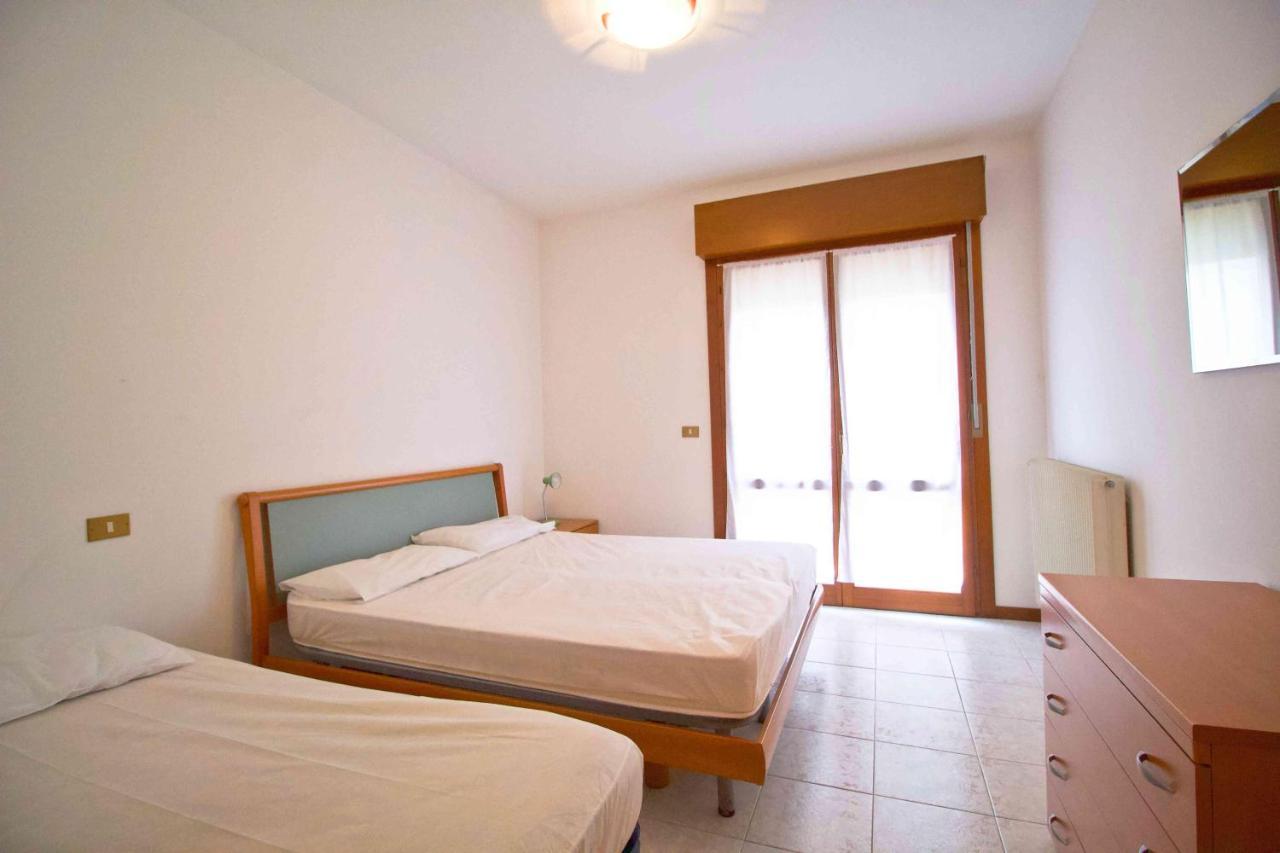 Condominio Carnelos Lido di Jesolo Exterior foto