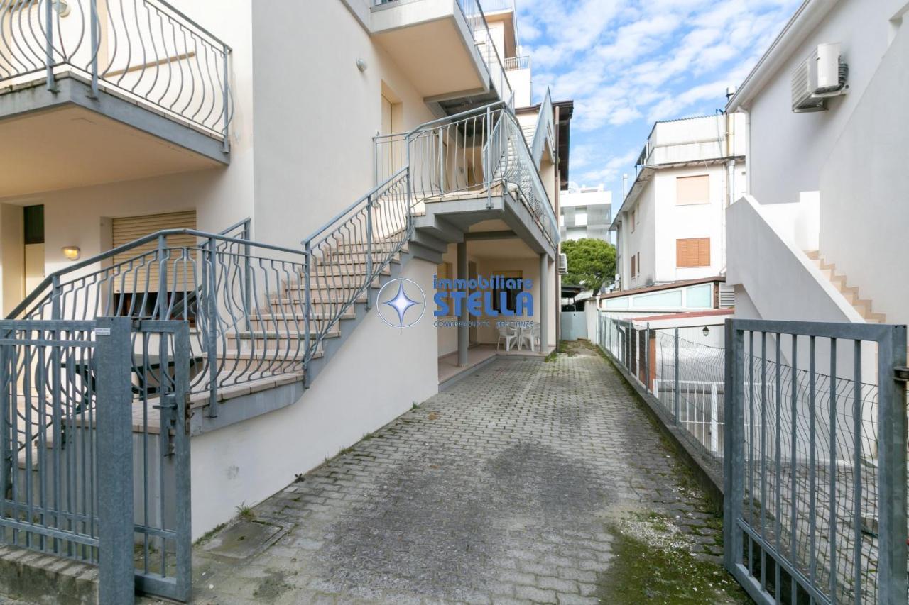 Condominio Carnelos Lido di Jesolo Exterior foto